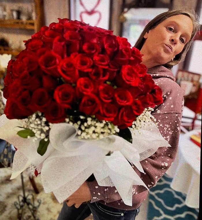 Longstem Red Rose Presentation  Bouquet